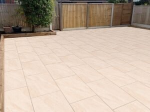 COUNTY CREMA SIZE: 600X900MM THICKNESS: 20MM